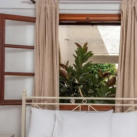 Joanna - Lägenhetshotell 2*