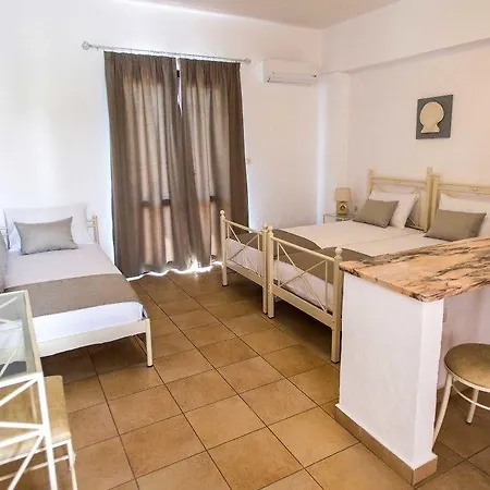 ιωάννα Ξενοδοχείο με διαμερίσματα Γροίκος