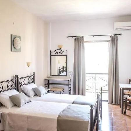 ιωάννα 2* Γροίκος